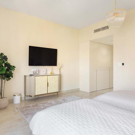 Apartamento Happy Academia Jbr Dubái Exterior foto