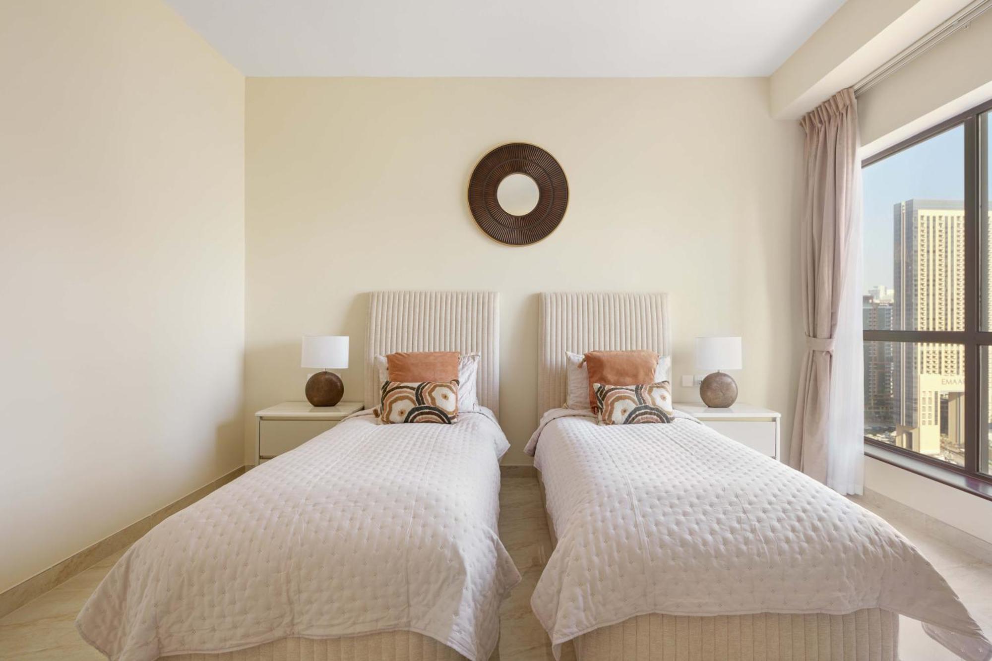 Apartamento Happy Academia Jbr Dubái Exterior foto